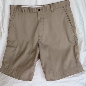 Jack Nicklaus Golf flat front khaki shorts